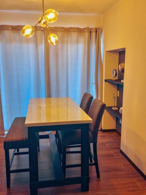 Entire Beautiful Condo With Rooftop Pool And Gym San Salvador Bagian luar foto